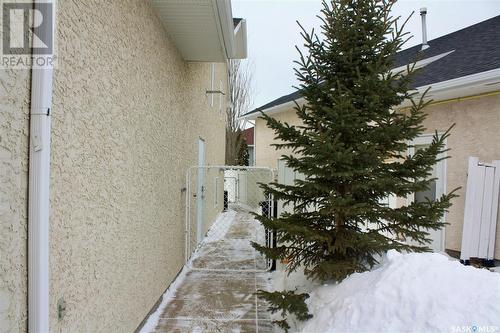 243 Brookmore Lane, Saskatoon, SK - Outdoor