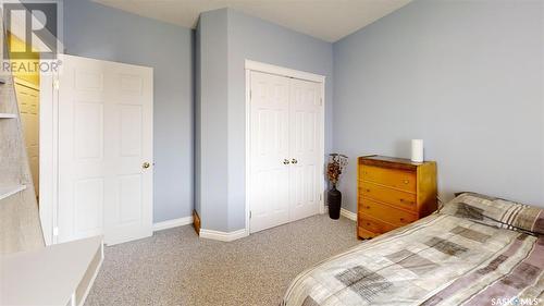 801 13Th Avenue E, Kindersley, SK - Indoor Photo Showing Bedroom