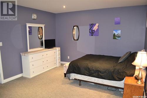 801 13Th Avenue E, Kindersley, SK - Indoor Photo Showing Bedroom