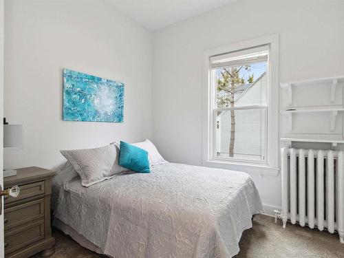 31 Main Street, Liverpool, NS 