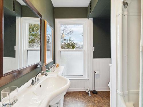 31 Main Street, Liverpool, NS 