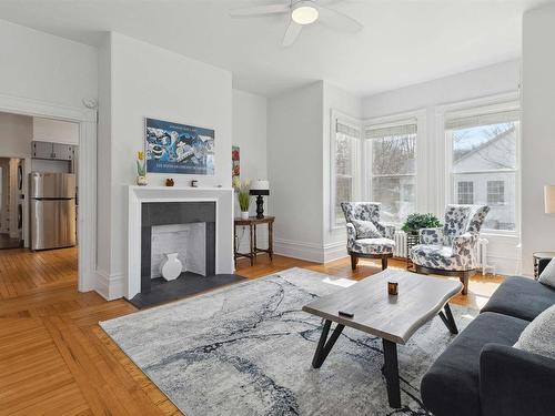 31 Main Street, Liverpool, NS 