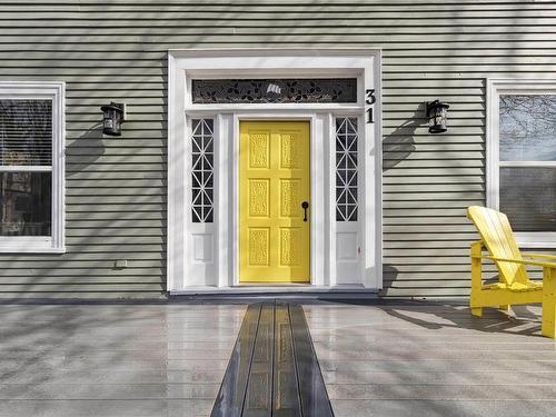 31 Main Street, Liverpool, NS 