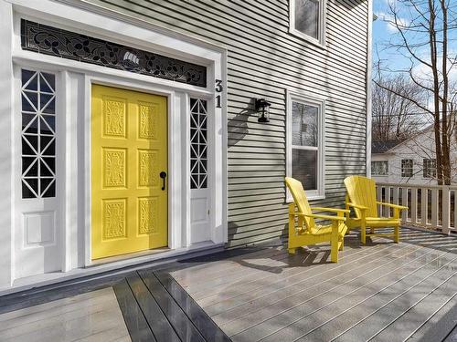 31 Main Street, Liverpool, NS 