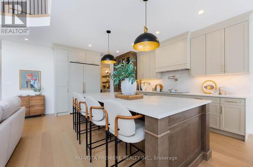 71 Basil Crescent, Middlesex Centre (Ilderton), ON - Indoor Photo Showing Kitchen With Upgraded Kitchen