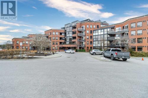 207 - 100 ARBORS LANE  Vaughan, ON L4L 7G4