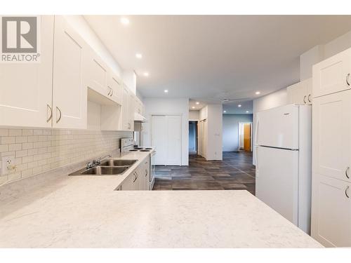 3118 Slocan Park Road, Slocan Park, BC - Indoor Photo Showing Kitchen With Double Sink With Upgraded Kitchen