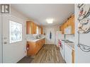 19 204 8Th Street, 100 Mile House, BC  - Indoor Photo Showing Kitchen 