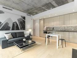 1904-1188 Av. Union  Montréal (Ville-Marie), QC H3B 0E5