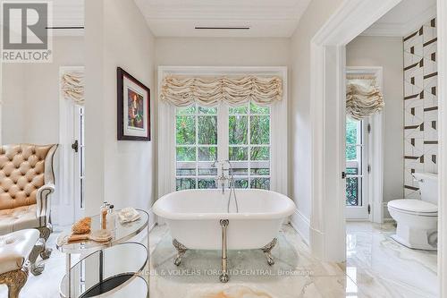 489 Lakeshore Road E, Oakville, ON - Indoor Photo Showing Bathroom