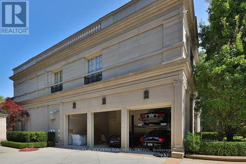 489 Lakeshore Road E, Oakville, ON - Outdoor