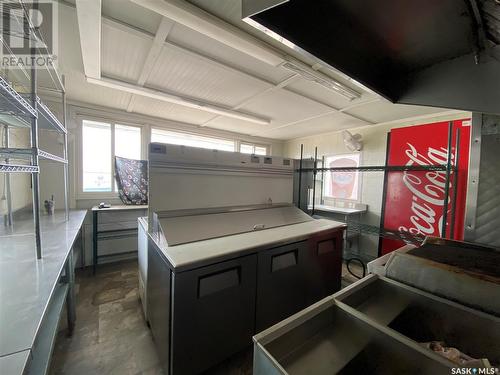 418 1St Avenue E, Leader, SK 