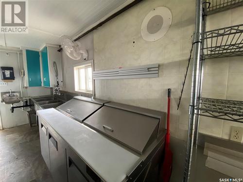 418 1St Avenue E, Leader, SK 