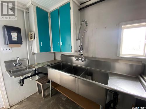 418 1St Avenue E, Leader, SK 