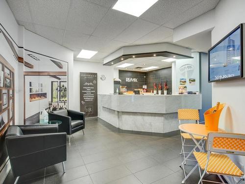 Reception area - 200-130 Boul. De Mortagne, Boucherville, QC - Indoor