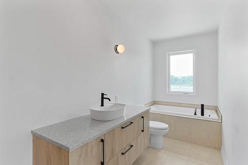 Salle de bains - 166 Rue Du Quai, Saint-Louis-De-Gonzague, QC - Indoor Photo Showing Bathroom