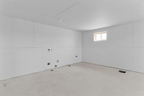 Sous-sol - 166 Rue Du Quai, Saint-Louis-De-Gonzague, QC - Indoor Photo Showing Garage