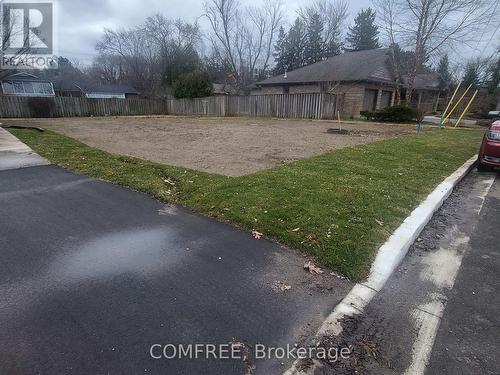 10 Lynwood Avenue, Guelph (Dovercliffe Park/Old University), ON 