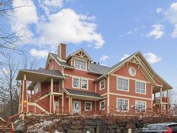 3-223 Ch. des Quatre-Sommets  Mont-Tremblant, QC J8E 1C6