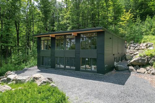 Façade - 205 Rue Des Deux-Montagnes, Bromont, QC - Outdoor