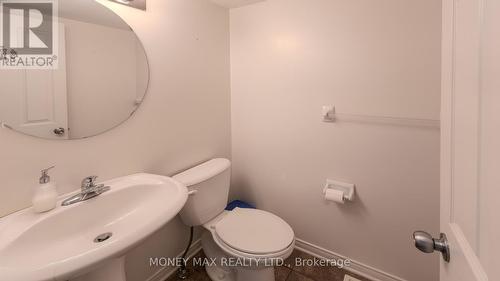 39 Chesapeake Crescent, Ottawa, ON - Indoor Photo Showing Bathroom