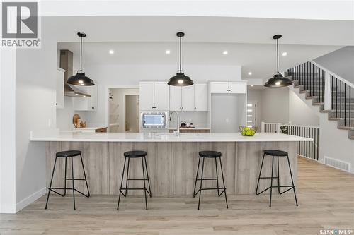 372 Leskiw Bend, Saskatoon, SK - Indoor Photo Showing Kitchen With Upgraded Kitchen
