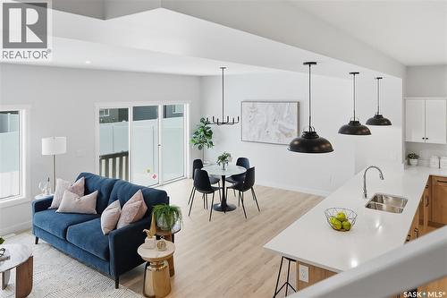 372 Leskiw Bend, Saskatoon, SK - Indoor Photo Showing Other Room