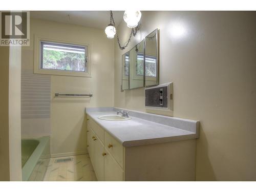 217 Mountview Drive, Williams Lake, BC - Indoor Photo Showing Bathroom