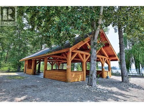 41 Cottonwood Drive N, Lee Creek, BC 