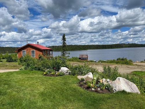 Bord de l'eau - 2 Riv. Némio, La Tuque, QC - Outdoor With View