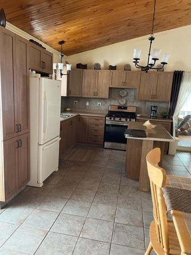 Autre - 2 Riv. Némio, La Tuque, QC - Indoor Photo Showing Kitchen