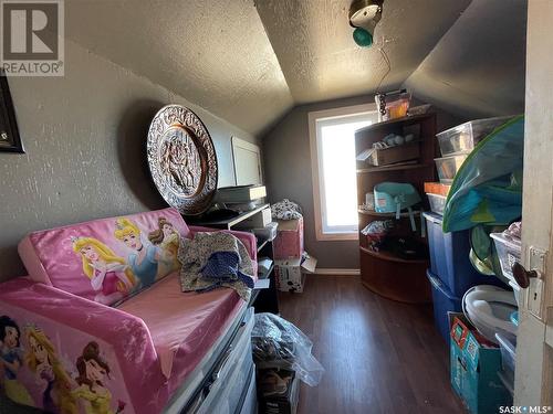 Sampson Acreage, Kindersley Rm No. 290, SK - Indoor