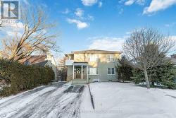 2427 CHASSEUR AVENUE  Ottawa, ON K1V 8E5