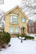 552 ADELAIDE STREET N  London, ON N6B 3J5