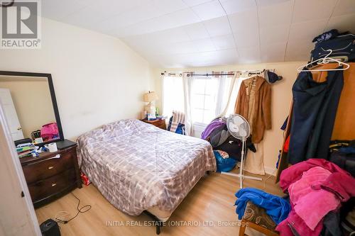 552 Adelaide Street N, London, ON - Indoor Photo Showing Bedroom