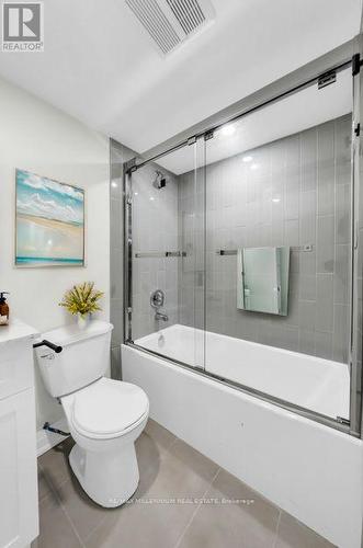 124 Church Street, Kitchener, ON - Indoor Photo Showing Bathroom