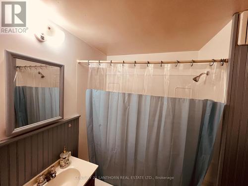 1 - 80 Bridge Street W, Belleville, ON - Indoor Photo Showing Bathroom