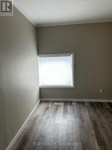 553 Quebec Street, London, ON - Indoor Photo Showing Other Room