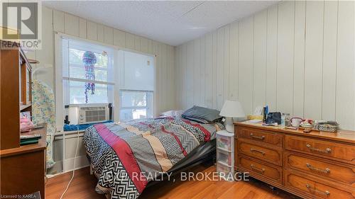 139 Lorne Avenue, Quinte West, ON - Indoor Photo Showing Bedroom