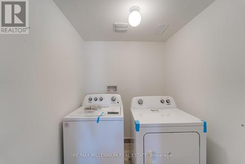 15 Valleybrook Road, Barrie, ON - Indoor Photo Showing Laundry Room