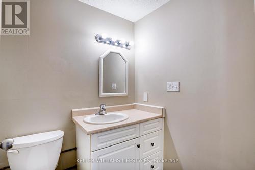 2 - 94 Chesterfield Avenue, London, ON - Indoor Photo Showing Bathroom