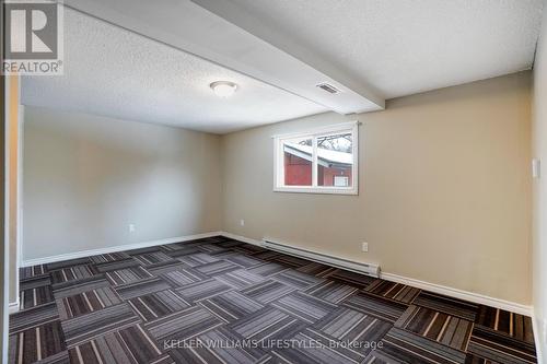 2 - 94 Chesterfield Avenue, London, ON - Indoor Photo Showing Other Room