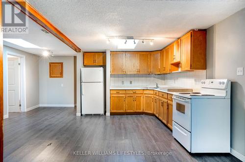 2 - 94 Chesterfield Avenue, London, ON - Indoor Photo Showing Kitchen