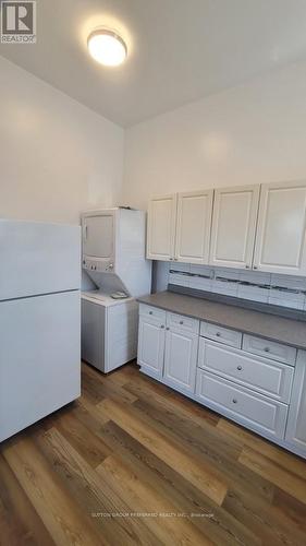 453 Bathurst Street, London, ON - Indoor Photo Showing Kitchen