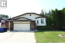 218 Bentham CRESCENT  Saskatoon, SK S7N 3V4