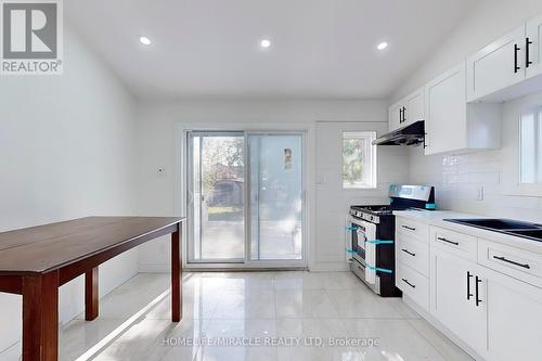 971 Ormsby Street, London, ON - Indoor Photo Showing Kitchen