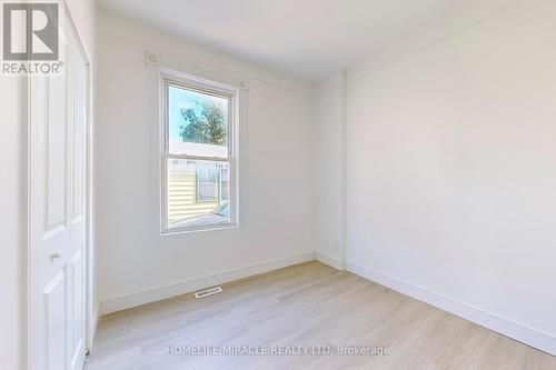 971 Ormsby Street, London, ON - Indoor Photo Showing Other Room