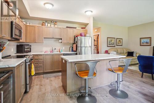 117 Rosehill Boulevard, Oshawa, ON - Indoor Photo Showing Kitchen