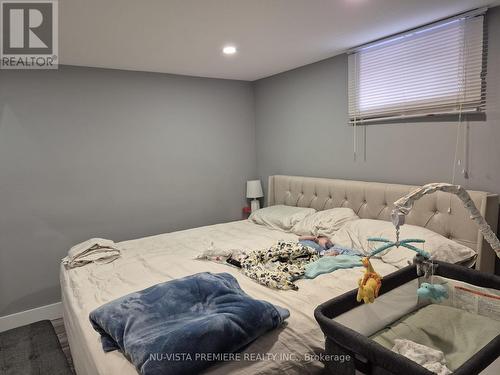 324 Auburn Avenue, London, ON - Indoor Photo Showing Bedroom