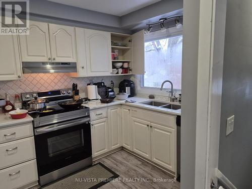 324 Auburn Avenue, London, ON - Indoor Photo Showing Kitchen With Double Sink